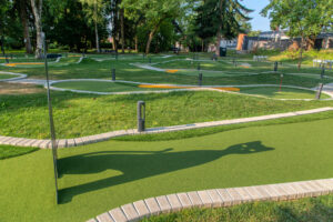 Read more about the article Creative Ways To Attract Business Meetings To Your Mini Golf Venue