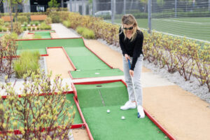 Read more about the article How Partner Marketing Enhances Mini Golf Course Exposure