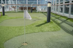 Read more about the article Mini Golf For Airport: Why It Makes The Perfect Amenity